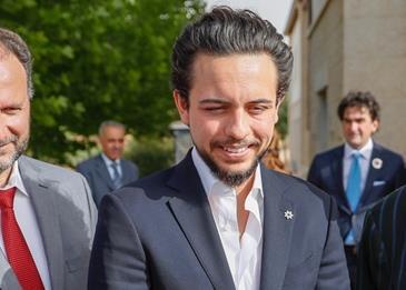 ولي العهد يفتتح محطة "كينغز أكاديمي" للطاقة الشمسية